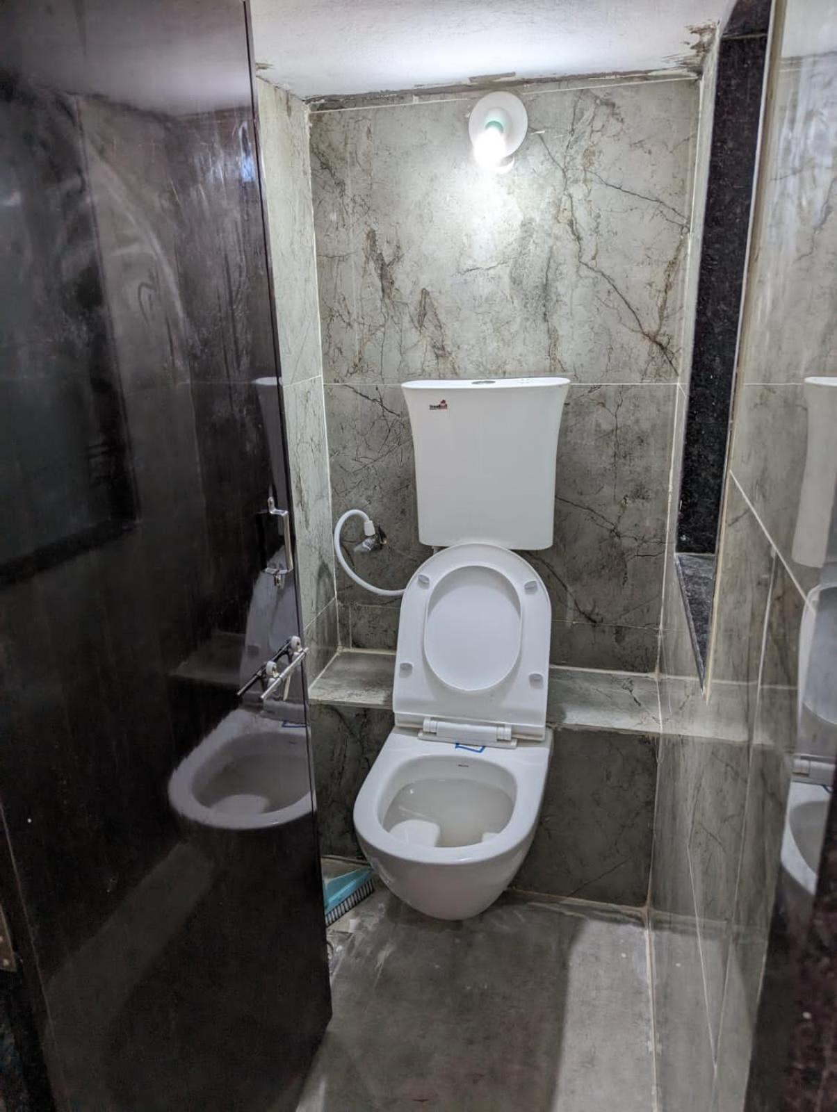 Swanky Sojourns Homestay Kolhapur Eksteriør billede
