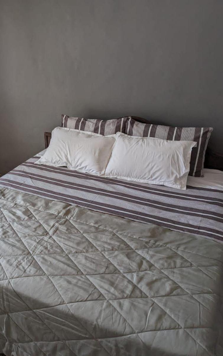 Swanky Sojourns Homestay Kolhapur Eksteriør billede